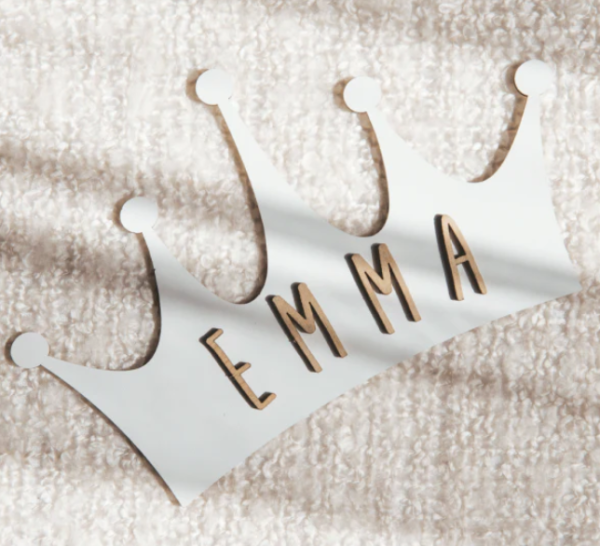 Placa corona blanca personalizable