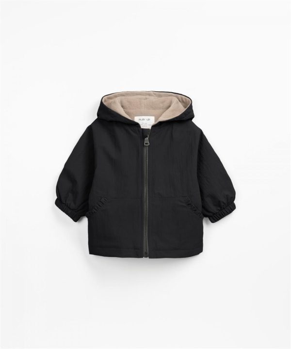 Chaqueta impermeable con capucha | Wooden Memories