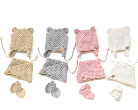 Conj.3 pzas.:Gorro, cuello cruzado y manoplas