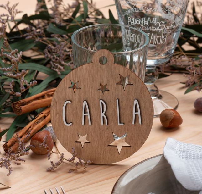 Bola de Navidad madera letras blancas